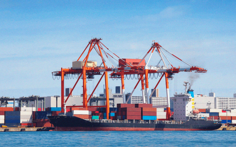 Apenas 11% das cargas brasileiras são transportadas por cabotagem